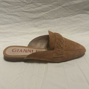 Gianni Bini Women's Brown Suede Mules